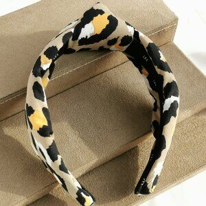 Alicia Bonnie On The Prowl Knotted Headband - Leopard
